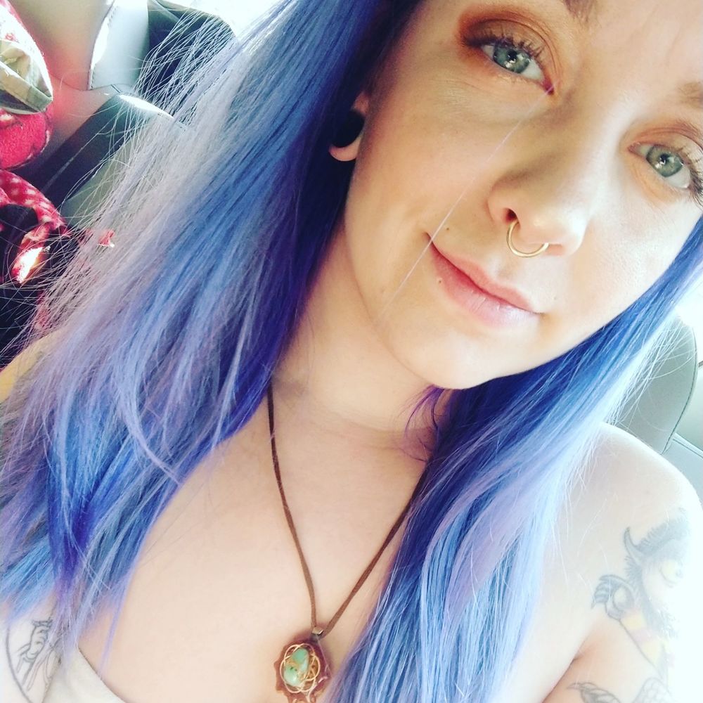 Meet your Posher, Hannah